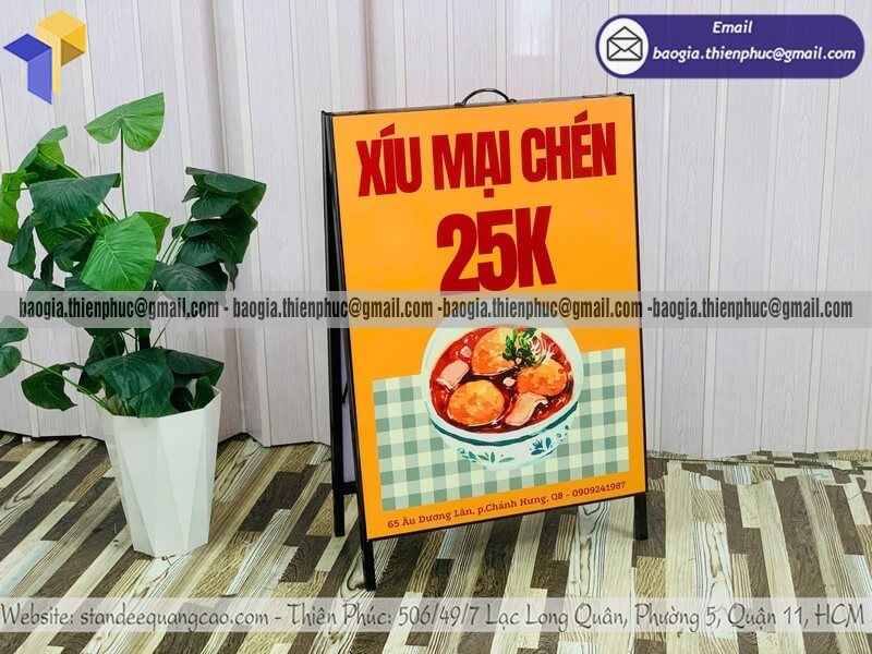 Mẫu bảng quảng cáo A bằng sắt cho quán ăn vỉa hè đẹp hiện đại chiếm mắt khách