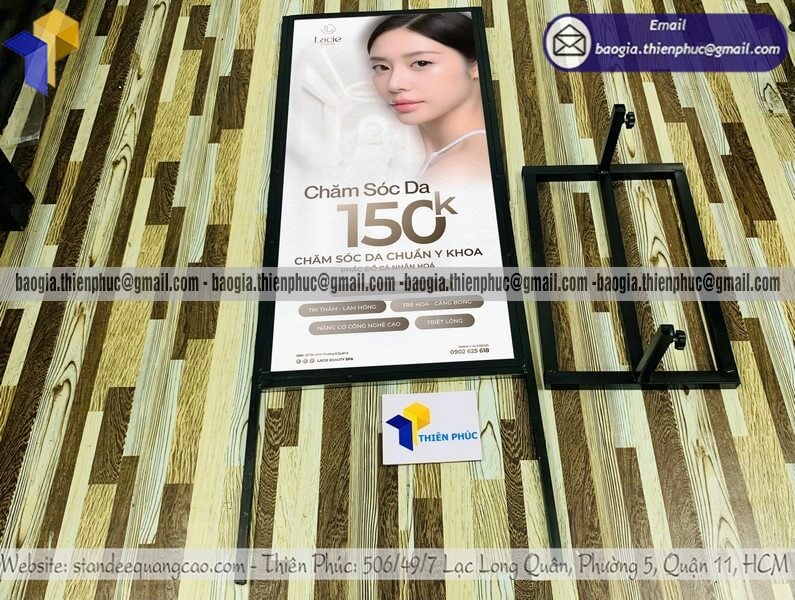 Mẫu bảng standee đứng 2 mặt khung sắt quảng cáo đẹp số lượng lớn ưu đãi cho cửa hàng