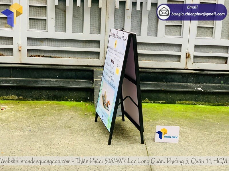 Mẫu khung bảng chữ A in 2 mặt ngoài trời mới nhất chịu được nắng mưa