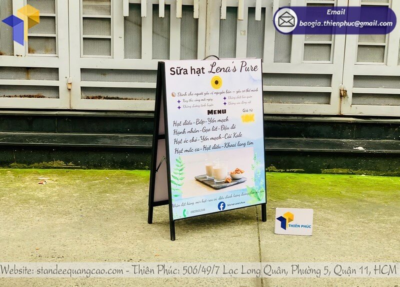 Mẫu khung bảng chữ A in 2 mặt ngoài trời mới nhất màu sắc in uv