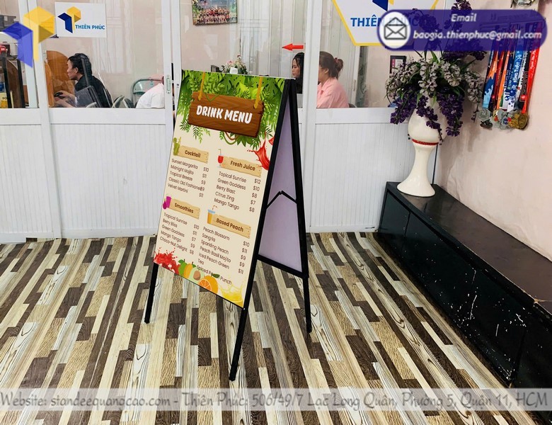 mẫu standee chữ A 2 mặt giá rẻ hot nhất tại HN