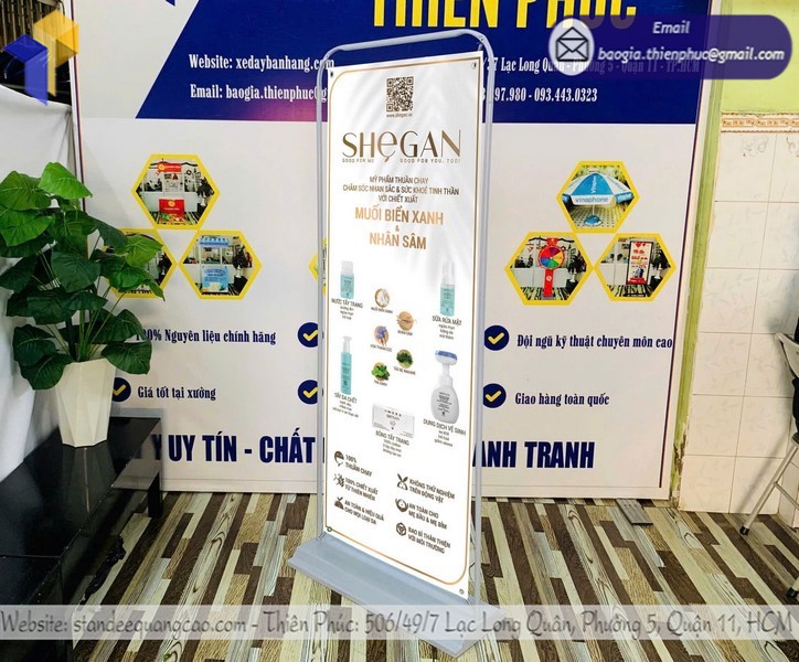 Mẫu standee khung treo đẹp Nha Trang
