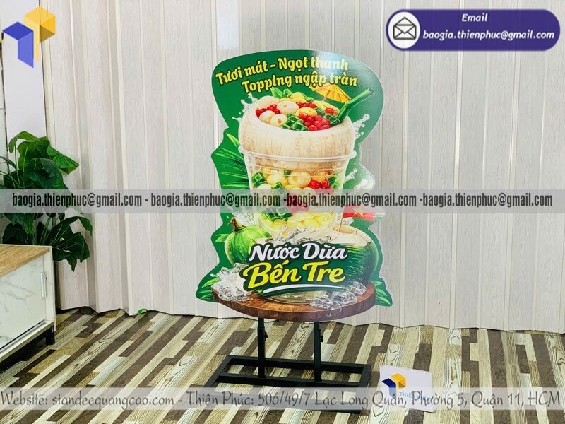 Mẫu standee mô hình quảng cáo đồ uống in 2 mặt giá rẻ