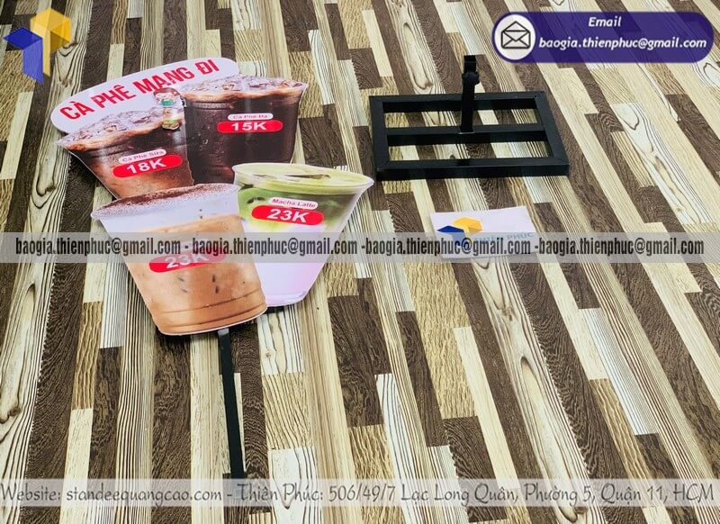 Mẫu standee mockup ly cafe in 3D trưng bày quán cafe cho chủ quán fb kinh doanh