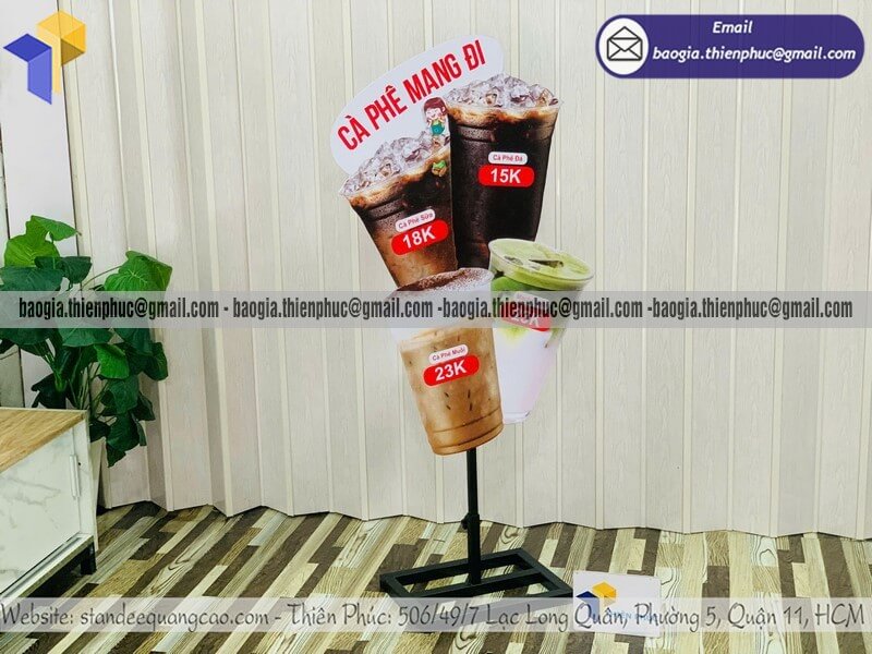 Mẫu standee mockup ly cafe in 3D trưng bày quán cafe bán toàn quốc cho quán cafe sân vườn