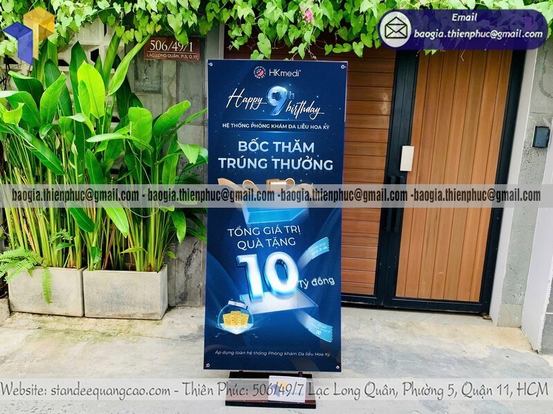 standee treo poster quảng cáo 1 mặt ngoài trời đẹp