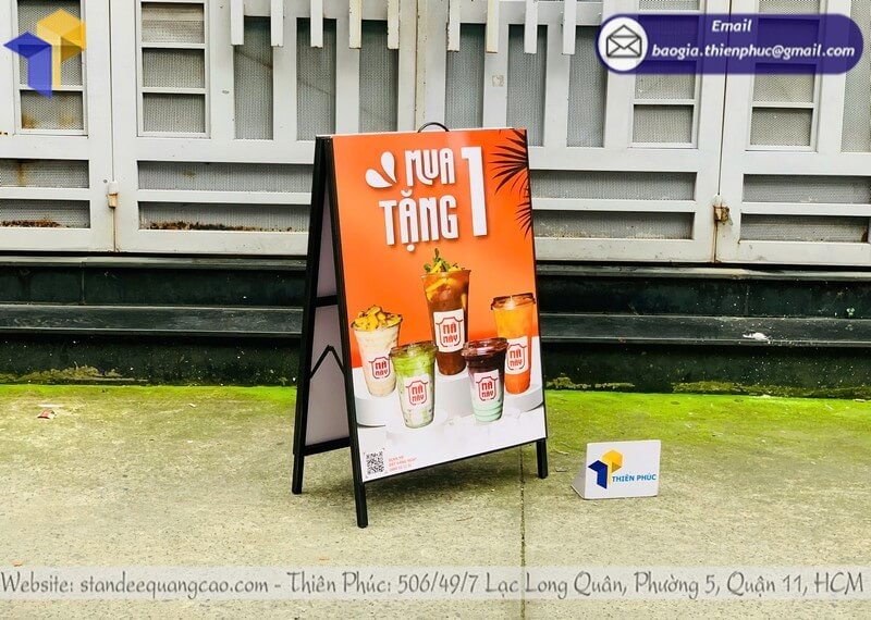 Mua bảng standee chữ A in 2 mặt giá rẻ tăng điểm nhấn quán cafe, nhà hàng