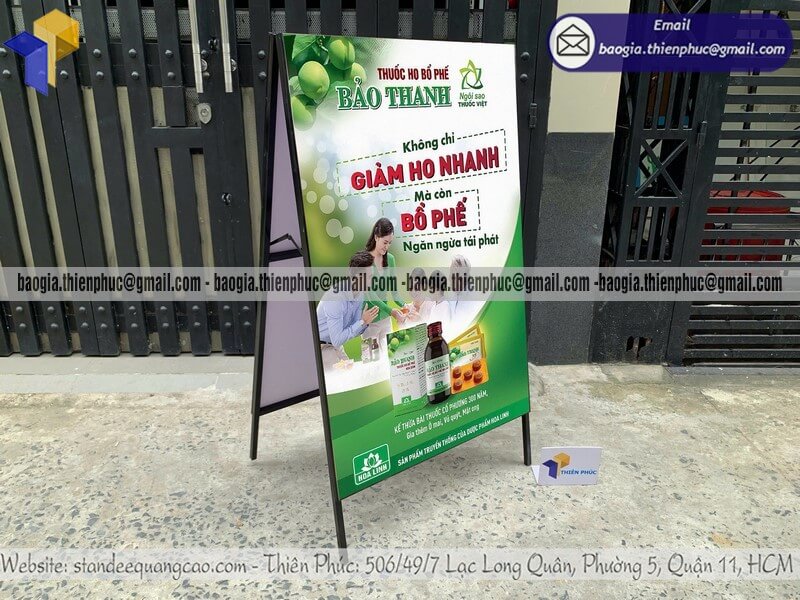 Mua standee A bằng sắt quảng cáo sản phẩm mới ngoài trời cho shop mỹ phẩm thời trang khuyến mãi trưng bày