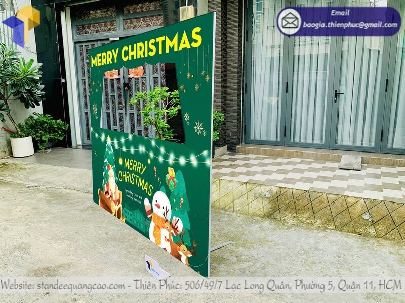 Nhận làm khung chụp hình giáng sinh giá rẻ in UV siêu nét