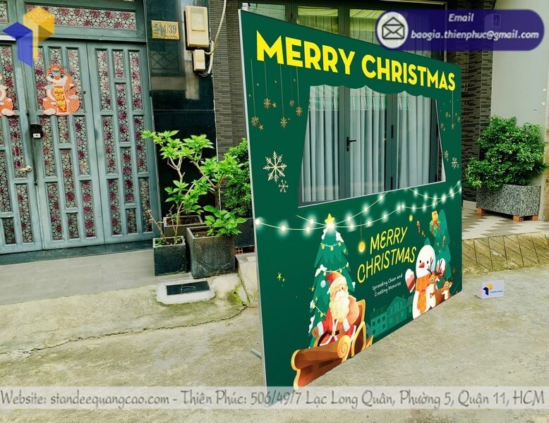 Nhận làm khung chụp hình giáng sinh giá rẻ hottrend cho chương trình cuối năm