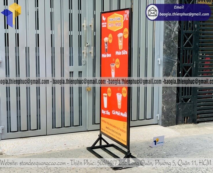 Nơi bán Standee quảng cáo khung sắt đứng 2 mặt ngoài trời khuyến mãi khai trương cửa hàng