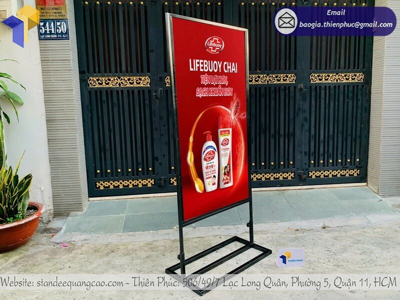 Nơi in bảng standee khung sắt quảng cáo hai mặt đẹp in ấn chất lượng