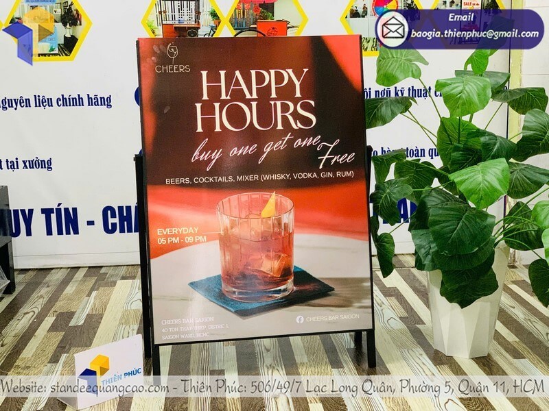 Nơi làm bảng standee 1 mặt in logo giá sỉ