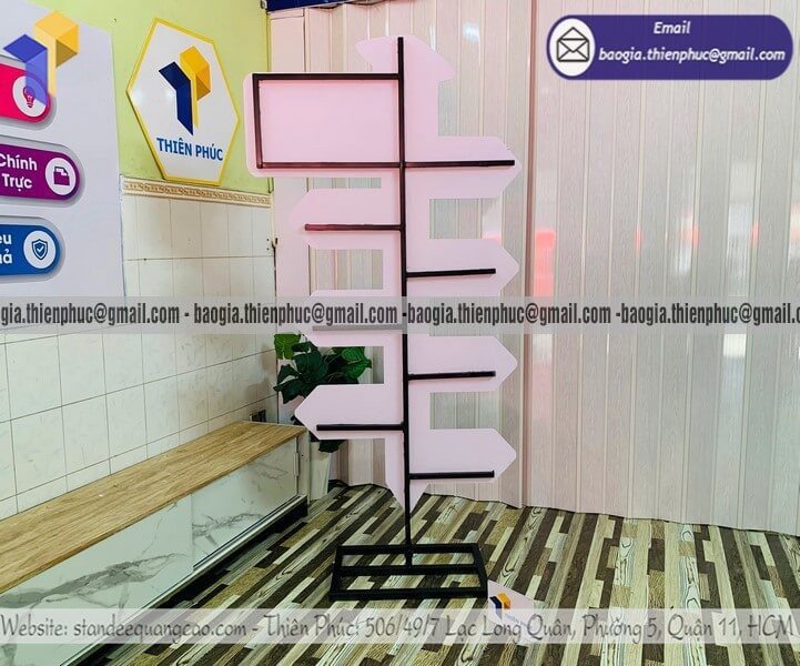 Nơi làm standee mô hình sản phẩm một mặt cho sự kiện màu sắc đa dạng, gia công trực tiếp ở xưởng sản xuất