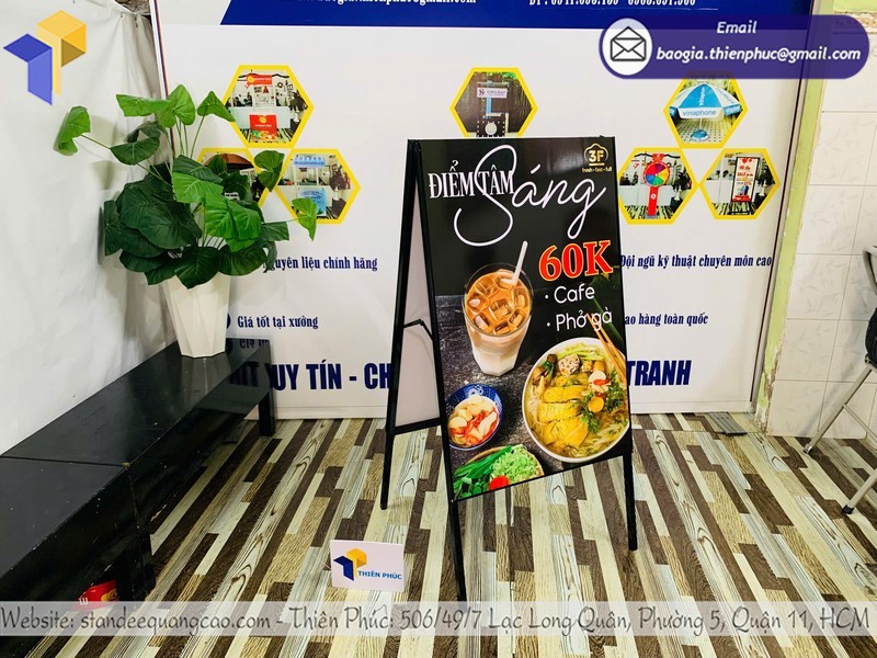 Standee A di động ngoài trời dùng cho sự kiện ngoài trời