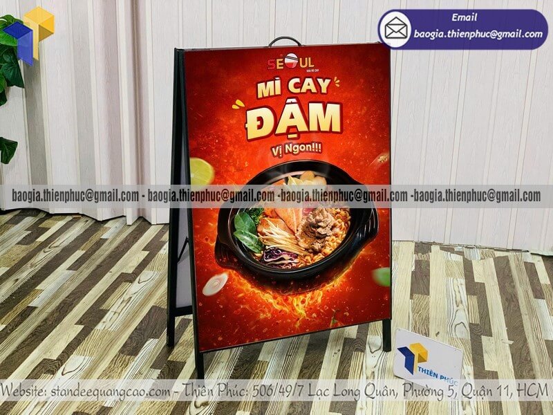 Standee bằng chân sắt chữ A quảng cáo di động hè phố không qua trung gian sale sốc