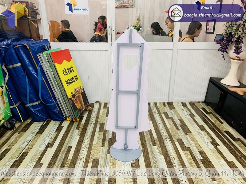 standee chụp ảnh cho các bé đẹp