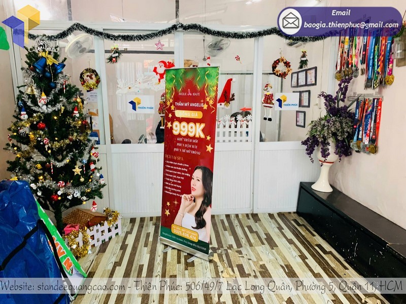 standee trưng bày hội chợ