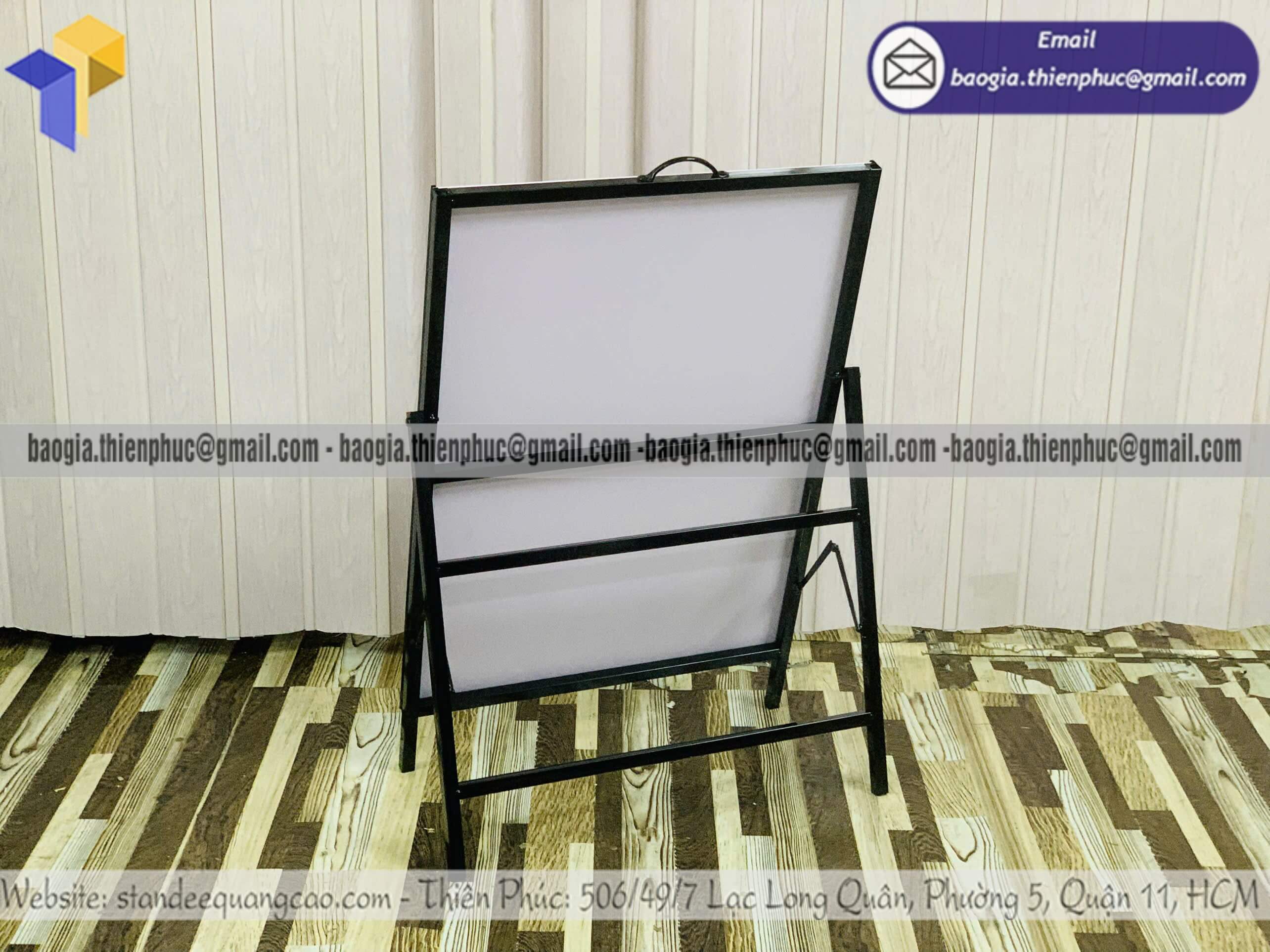 Standee in 1 mặt khung sắt để ngoài trời nhận đặt số lượng lớn ưu đãi cho công ty