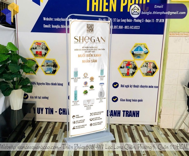 standee khung treo shop decor