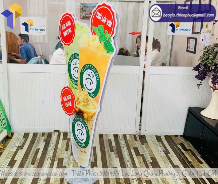 standee mockup cà phê 3D tại TPHCM