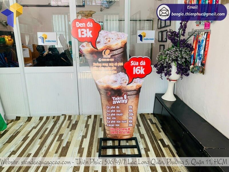 standee mockup cafe 3D giá rẻ HCM