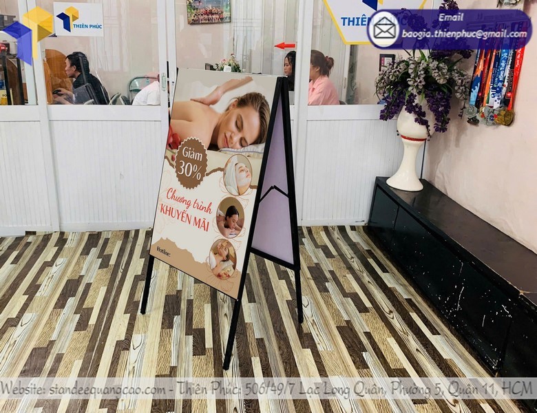 standee quảng cáo 2 mặt Đồng Nai