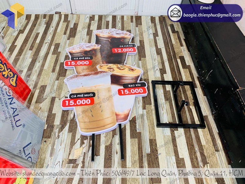 standee trưng bày quán cà phê rẻ