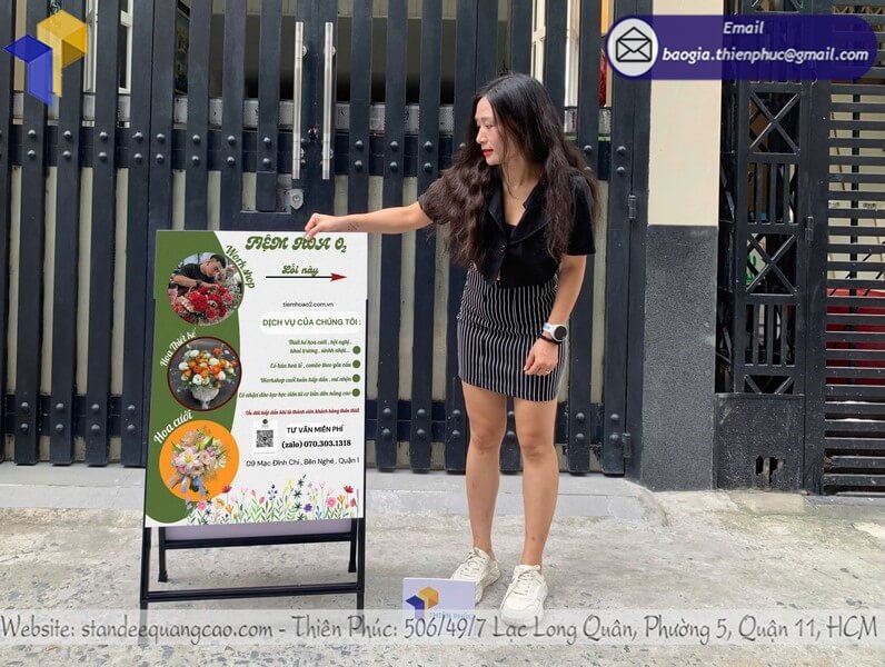 Standee quảng cáo chữ A 2 mặt chống gió