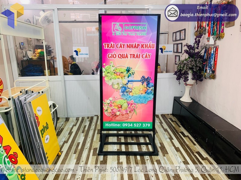 standee quảng cáo giá rẻ uy tín