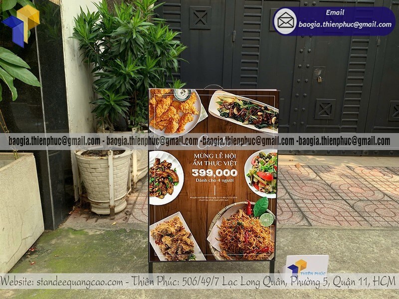Standee quảng cáo khung chữ A cho quán ăn đặt ngoài trời Standee quảng cáo khung chữ A cho quán ăn đặt ngoài trời