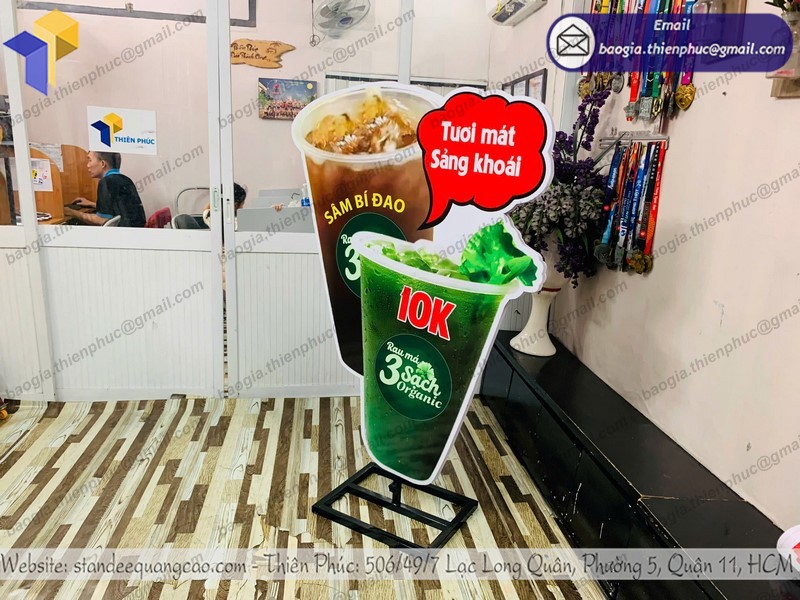 standee trưng bày ngoài trời uy tín