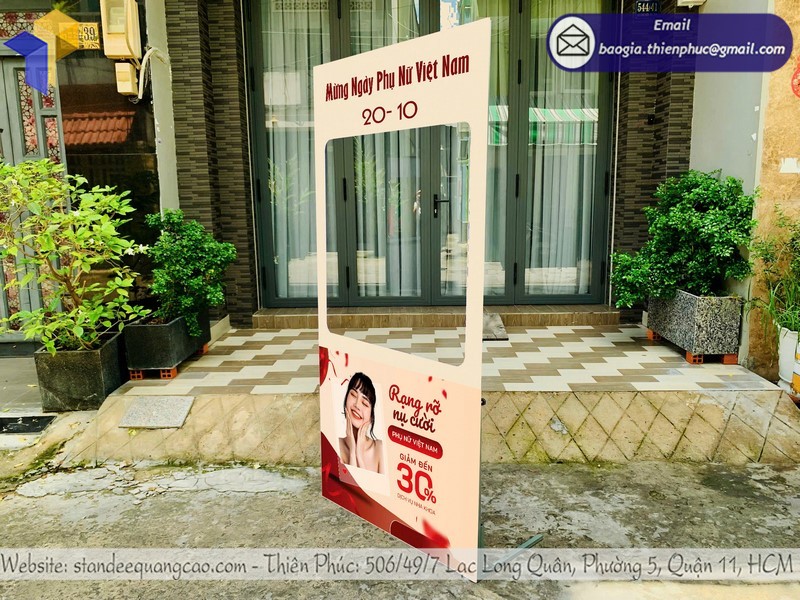 check in cùng với khung chụp ảnh