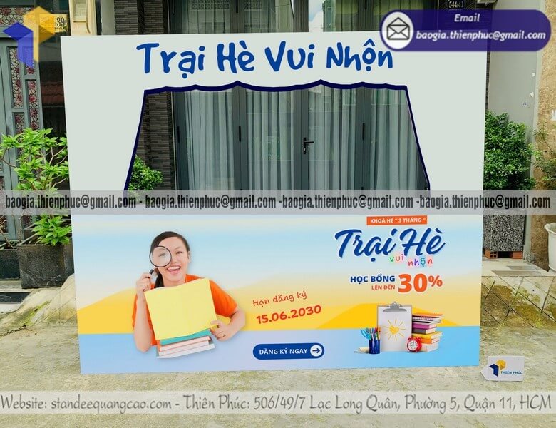 Thiết kế khung chụp hình cỡ lớn lắp ráp cho event bán tại Việt Nam thi công