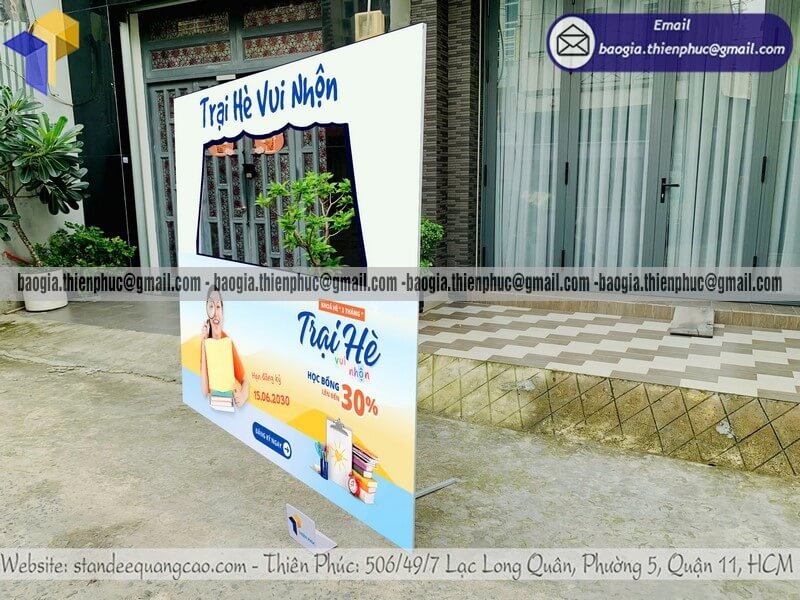 Thiết kế khung chụp hình cỡ lớn lắp ráp cho event lễ tốt nghiệp ngày hội tuyển sinh