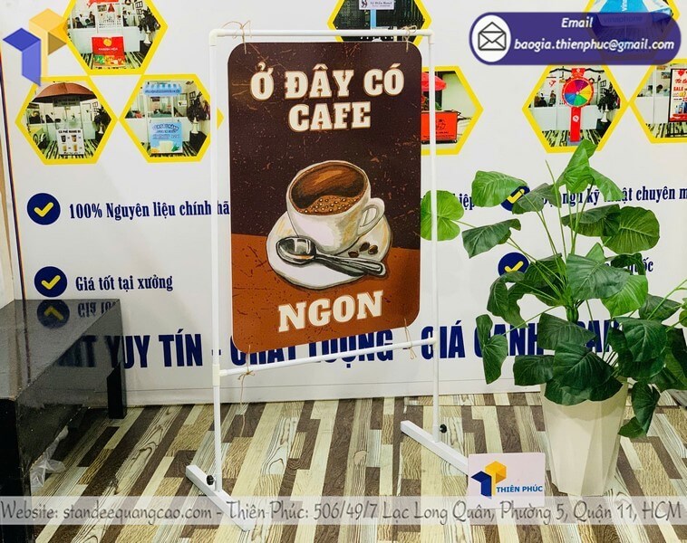 Thiết kế khung treo poster giao liền tiện lợi, đặt hàng trực tiếp