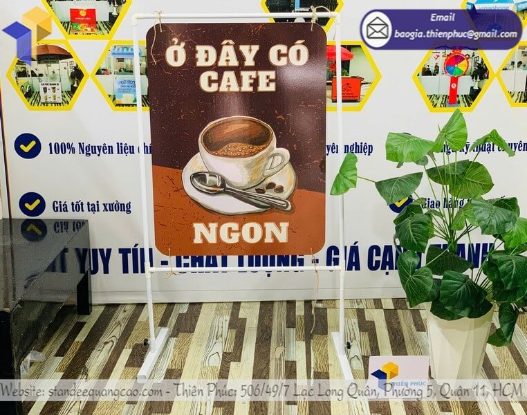 Thiết kế khung treo poster giao liền