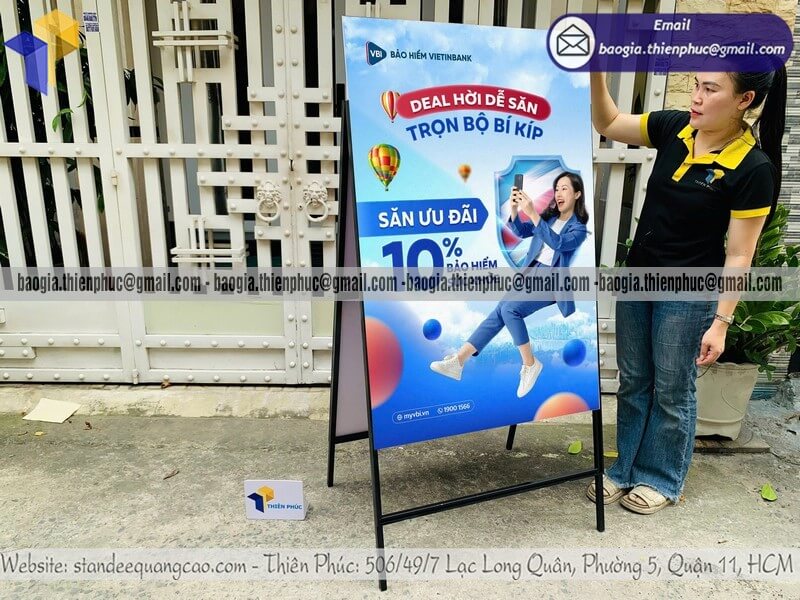 Thiết kế standee chữ A di động quảng cáo bán hàng đẹp sản xuất trực tiếp giá rẻ cho quán ăn spa salon