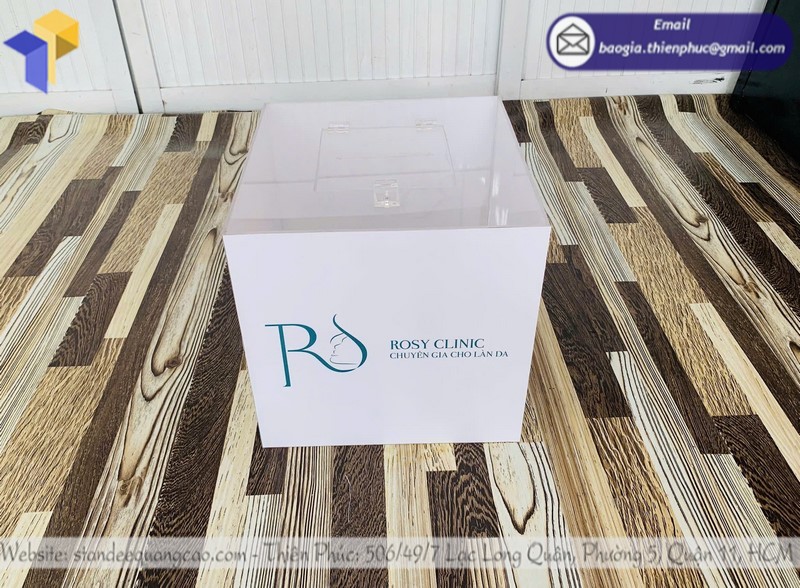 thùng phiếu mica có nắp mở