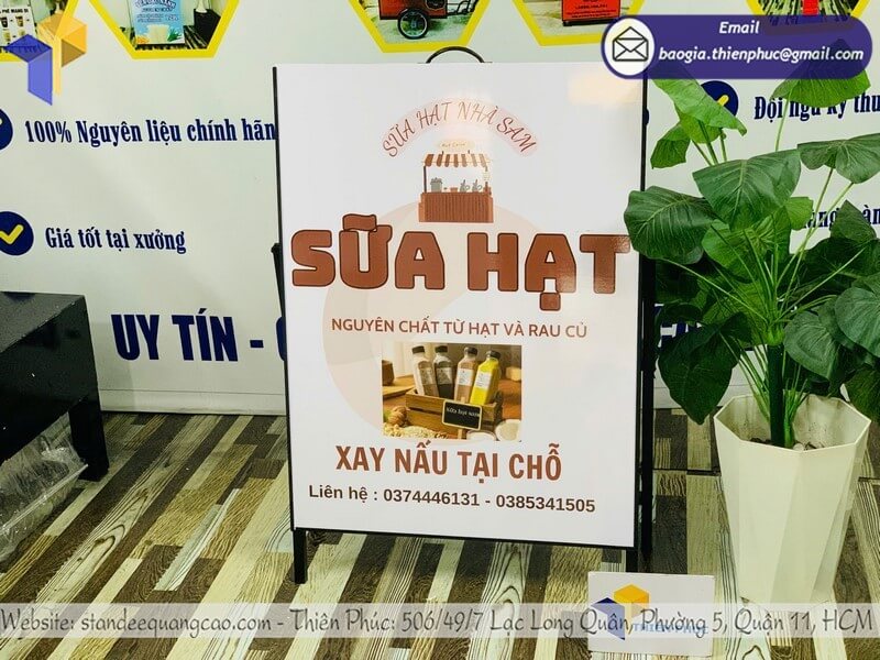 Xưởng in bảng standee quảng cáo 1 mặt nhanh
