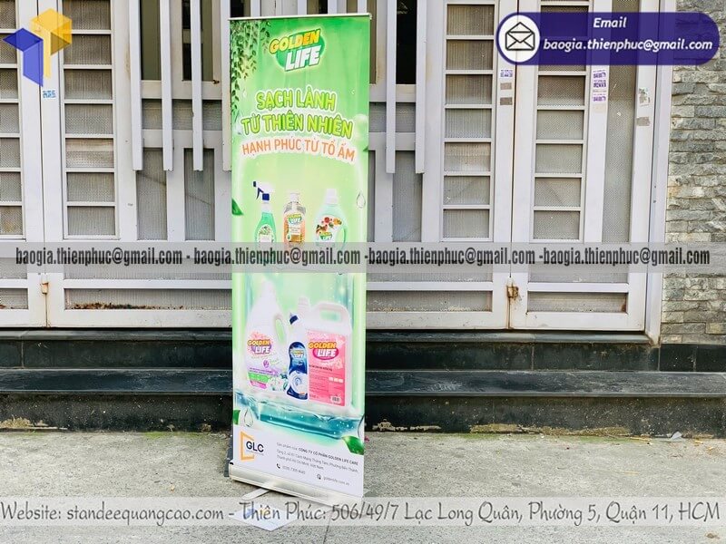 Xưởng in logo standee quảng cáo dựng cuốn nhôm gia công in PP cho doanh nghiệp