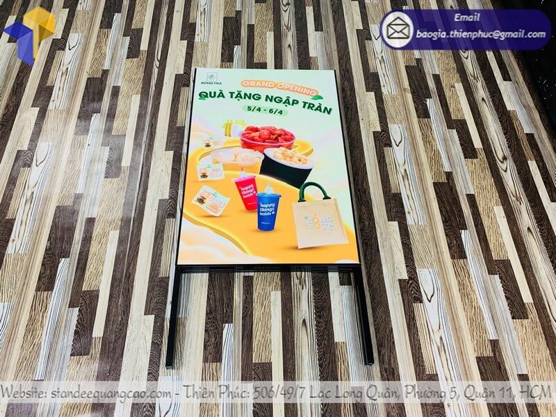 Xưởng sản xuất thiết kế Standee 2 mặt khung sắt