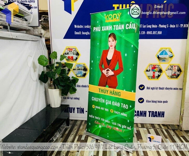 Xưởng in standee banner dựng cuộn nhôm quảng cáo sự kiện giao nhanh theo yêu cầu