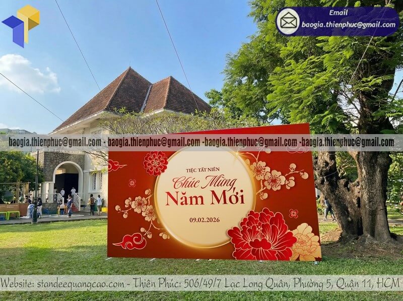 Xưởng nhận làm backdrop cỡ lớn ngoài trời theo yêu cầu khung sắt bạt in ngoài trời