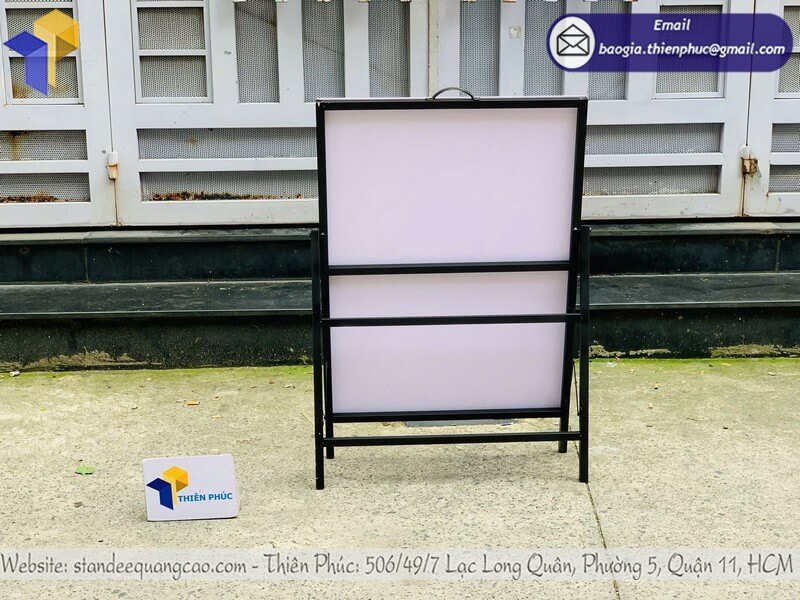 Xưởng sản xuất bảng standee 1 mặt đẹp gia công theo yêu cầu