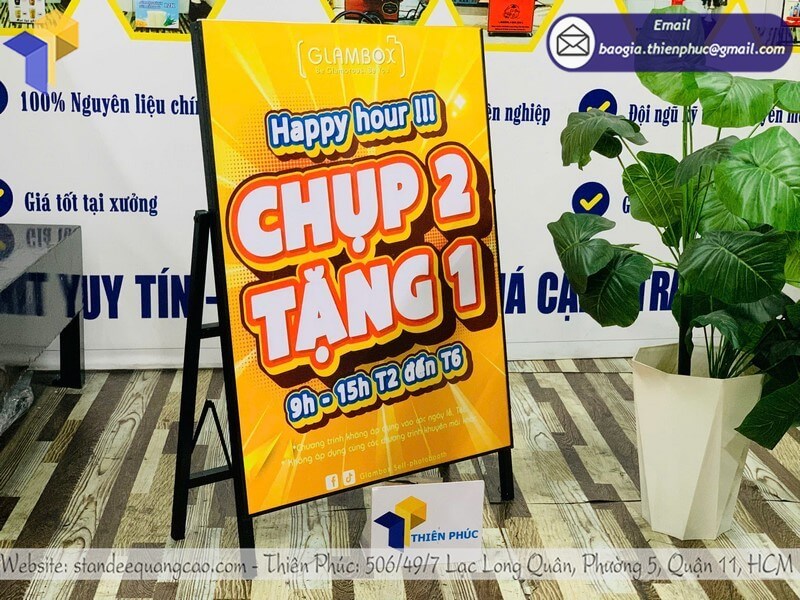 Xưởng sản xuất bảng standee 1 mặt in hình rẻ chất liệu bền đẹp