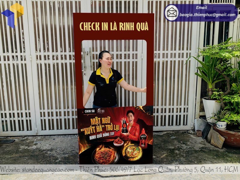 Xưởng sản xuất mẫu khung check in sự kiện giá rẻ chống gió ngoài trời